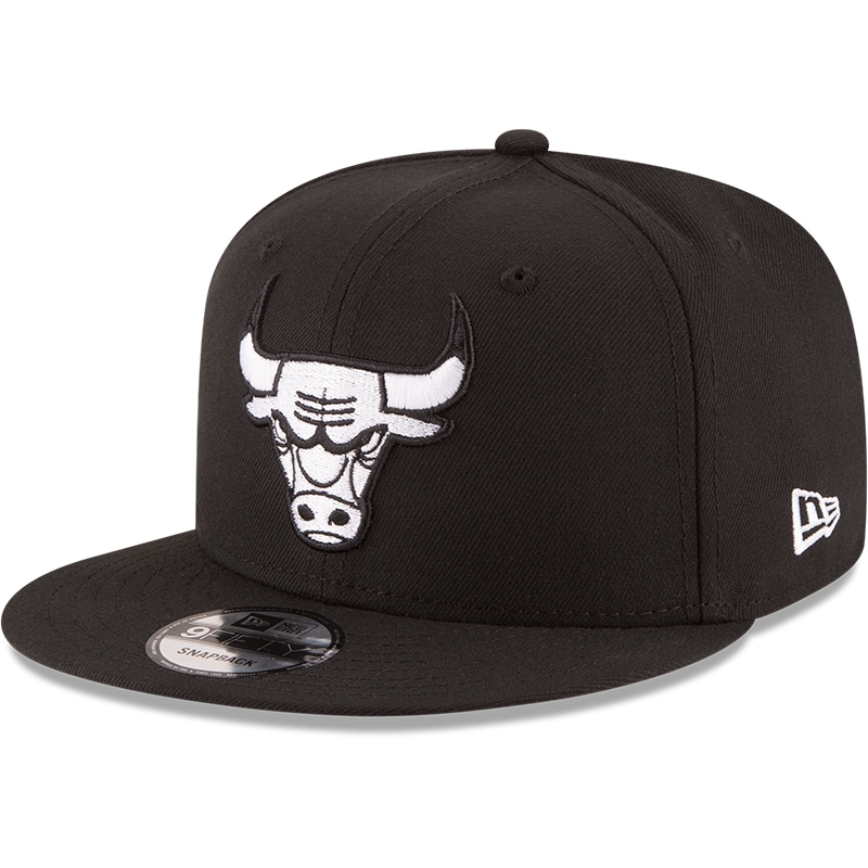 NBA men8217s chicago bulls new era black black amp white logo 9fifty adjustable snapback hat Collection - Official Jerseys & Hats | NBA Store